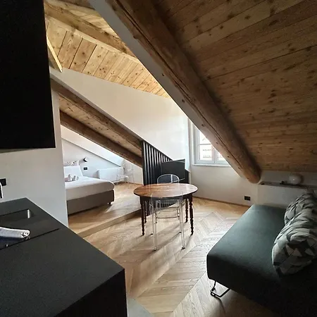 Casa Savoia - Piazza Castello * Turín